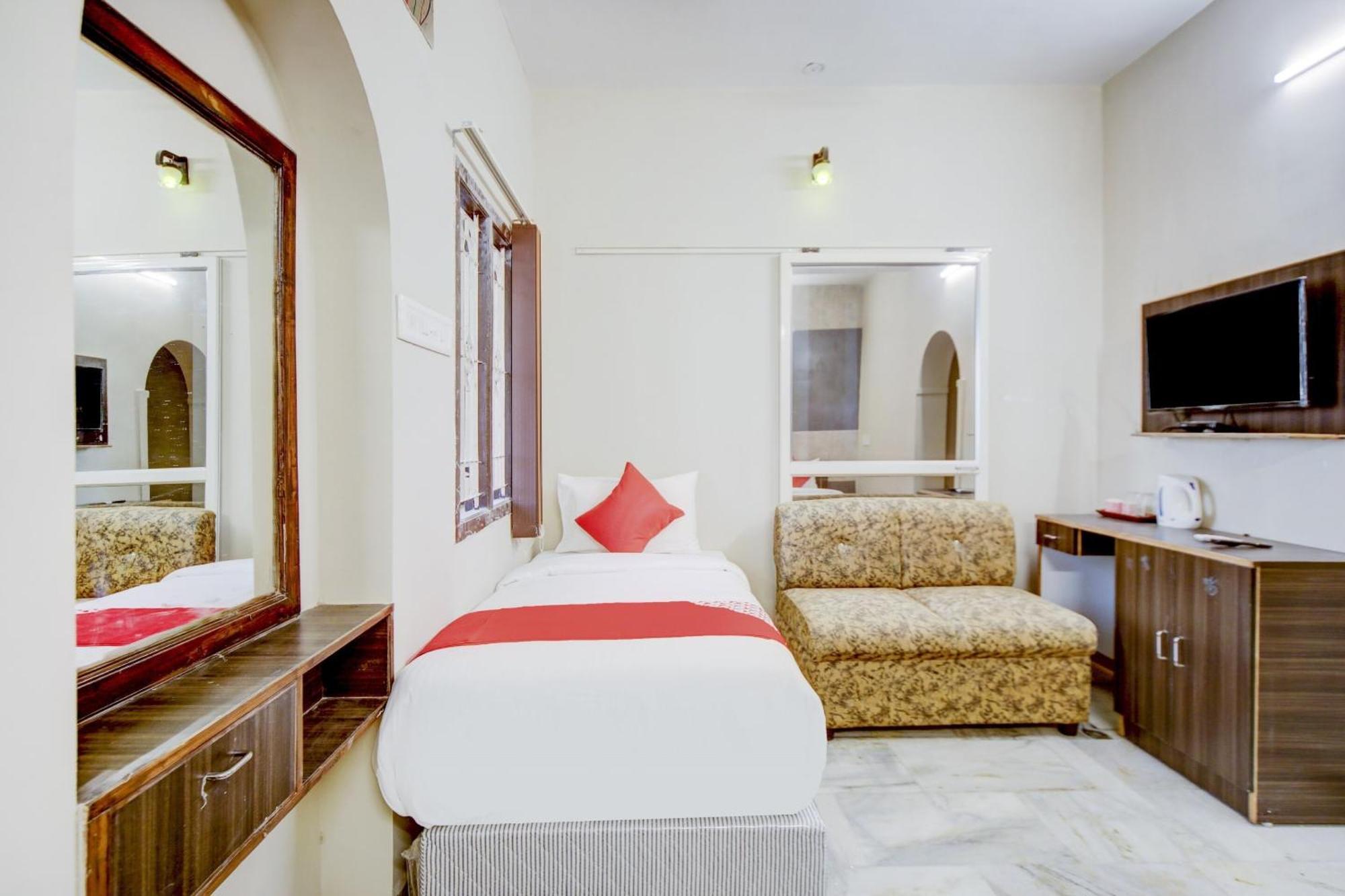 Hotel O Almighty Homes Chennai Exterior photo